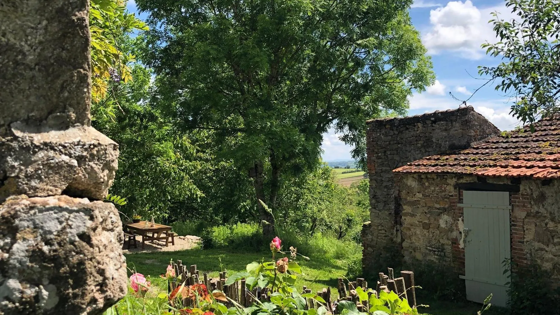 Holiday home Gite Au Bray Bellenaves