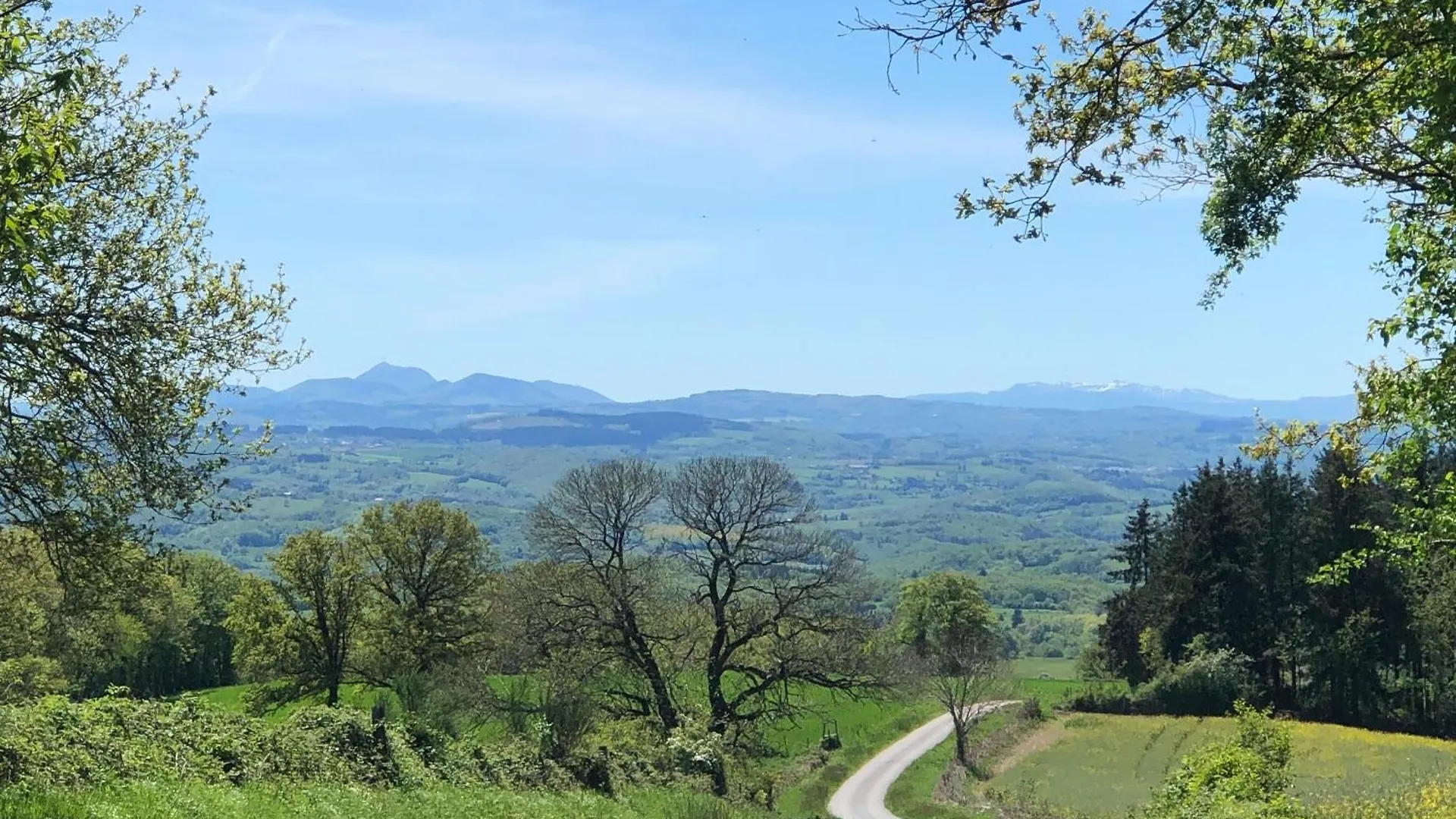 Gite Au Bray Bellenaves Holiday home